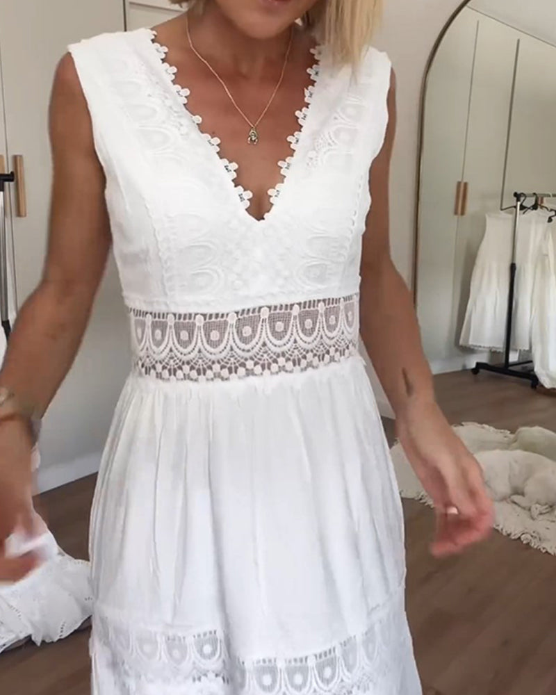 OMNIYA™ | Abito in Pizzo con Scollatura a V (Quasi esaurito)