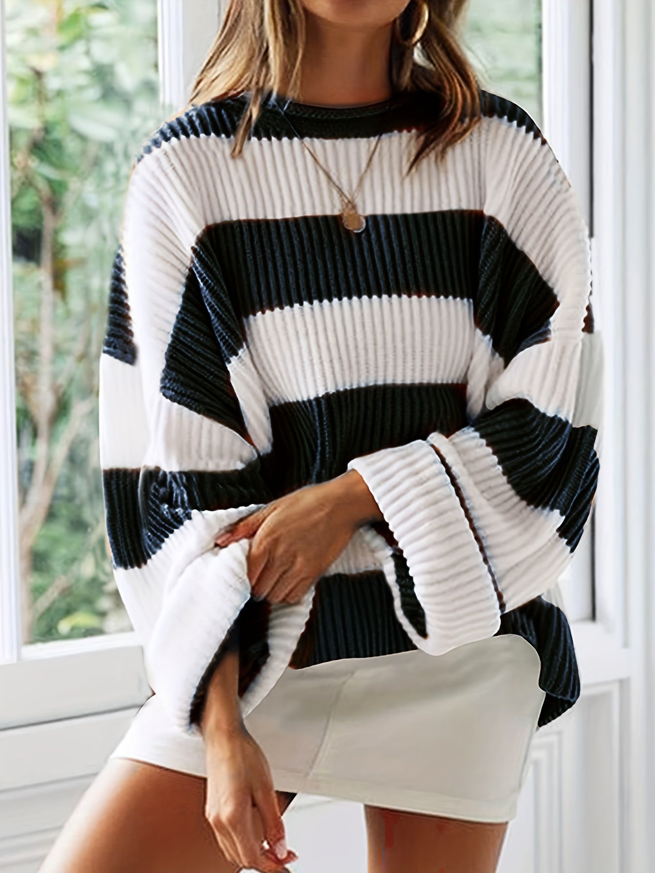 OMNIYA™ | Maglione a collo rotondo a righe