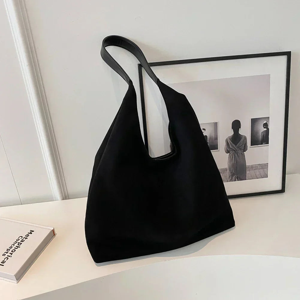 OMNIYA™ | Borsa Hobo in pelle scamosciata