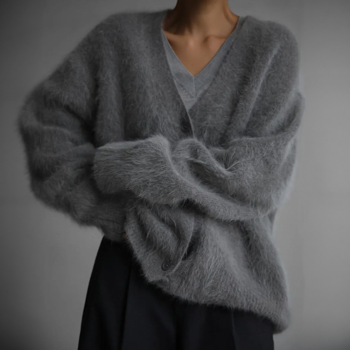 OMNIYA™ | Cardigan Elegante