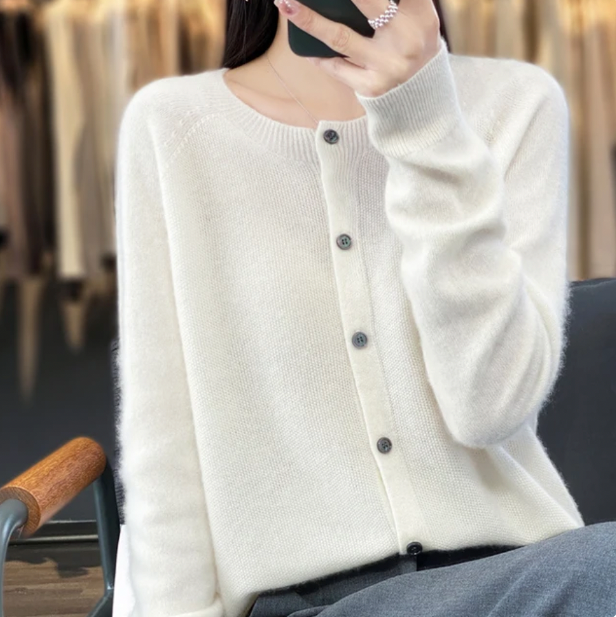 OMNIYA™ | Cardigan Confortevole con Bottoni