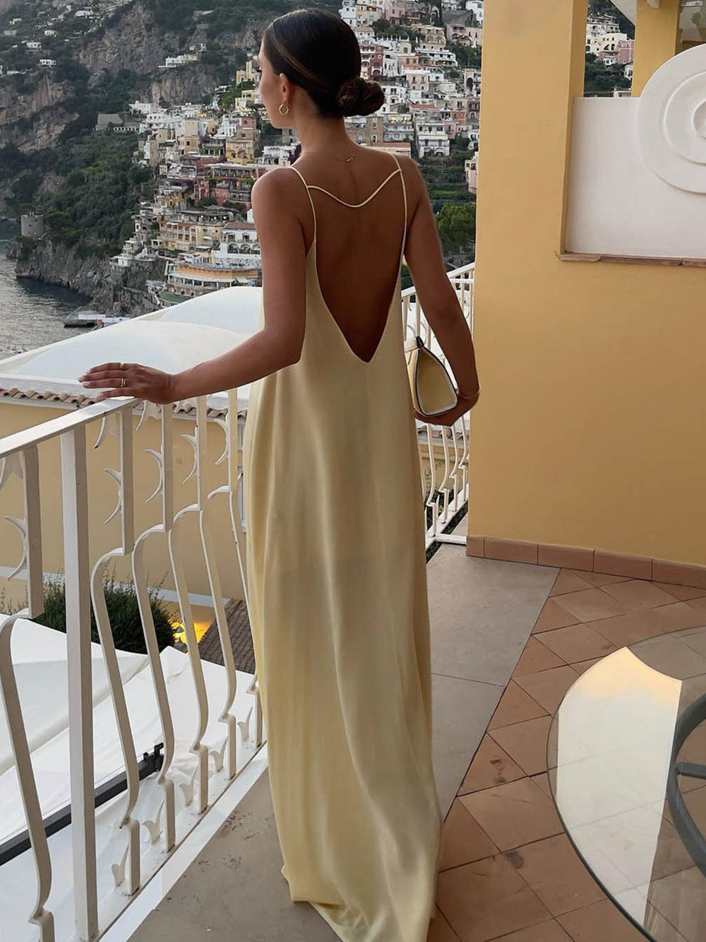 OMNIYA™ | Elegante Vestito Senza Schiena