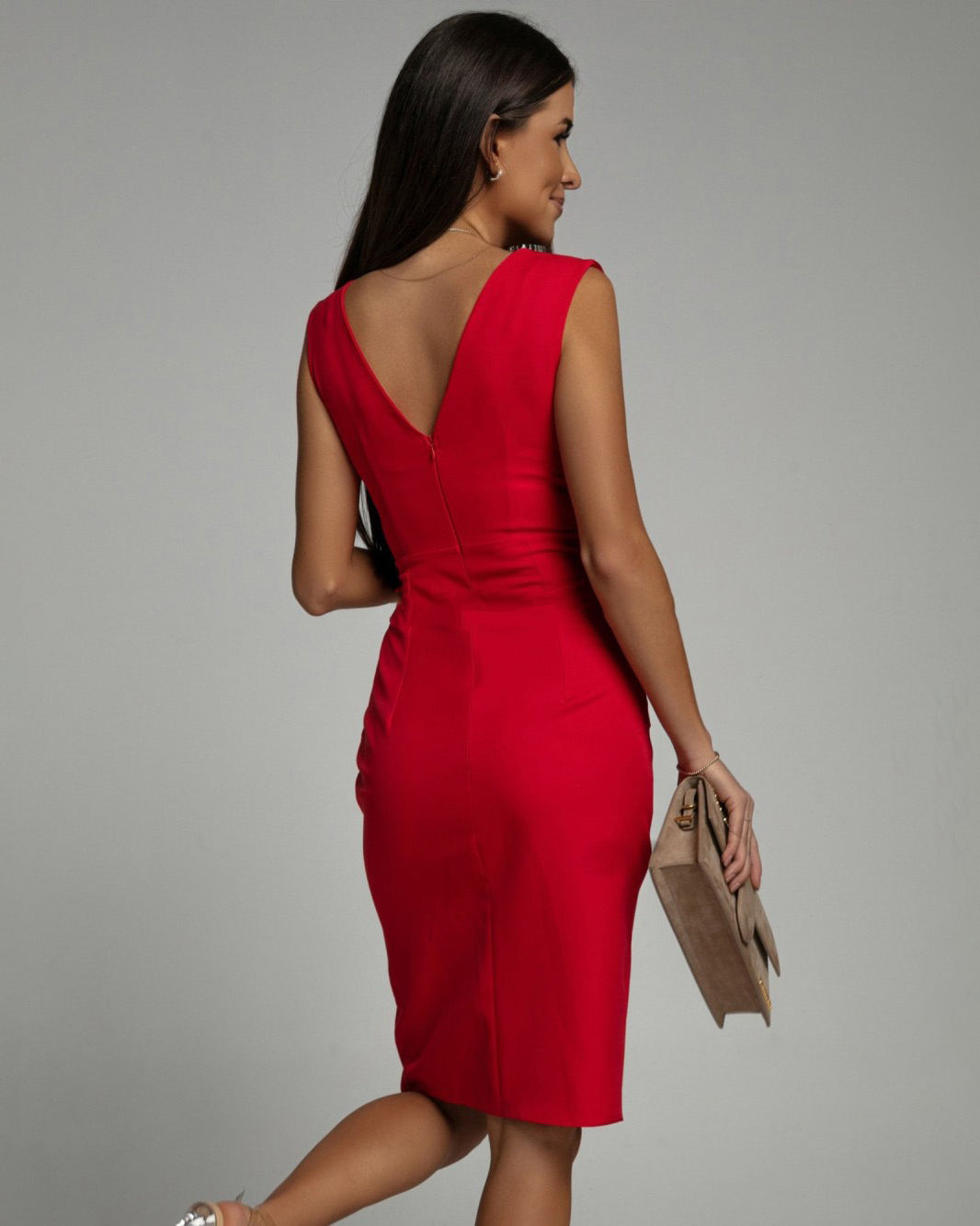 OMNIYA™ | Abito aderente con scollatura a V e spacco