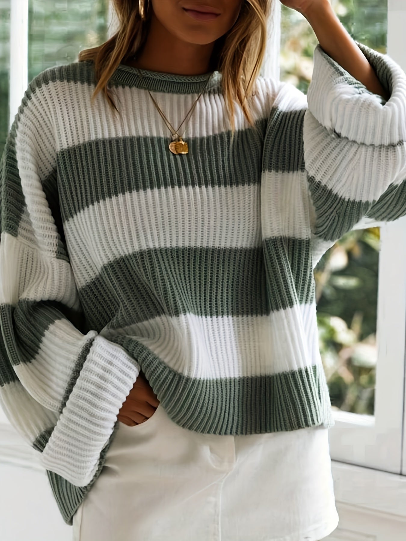 OMNIYA™ | Maglione a collo rotondo a righe