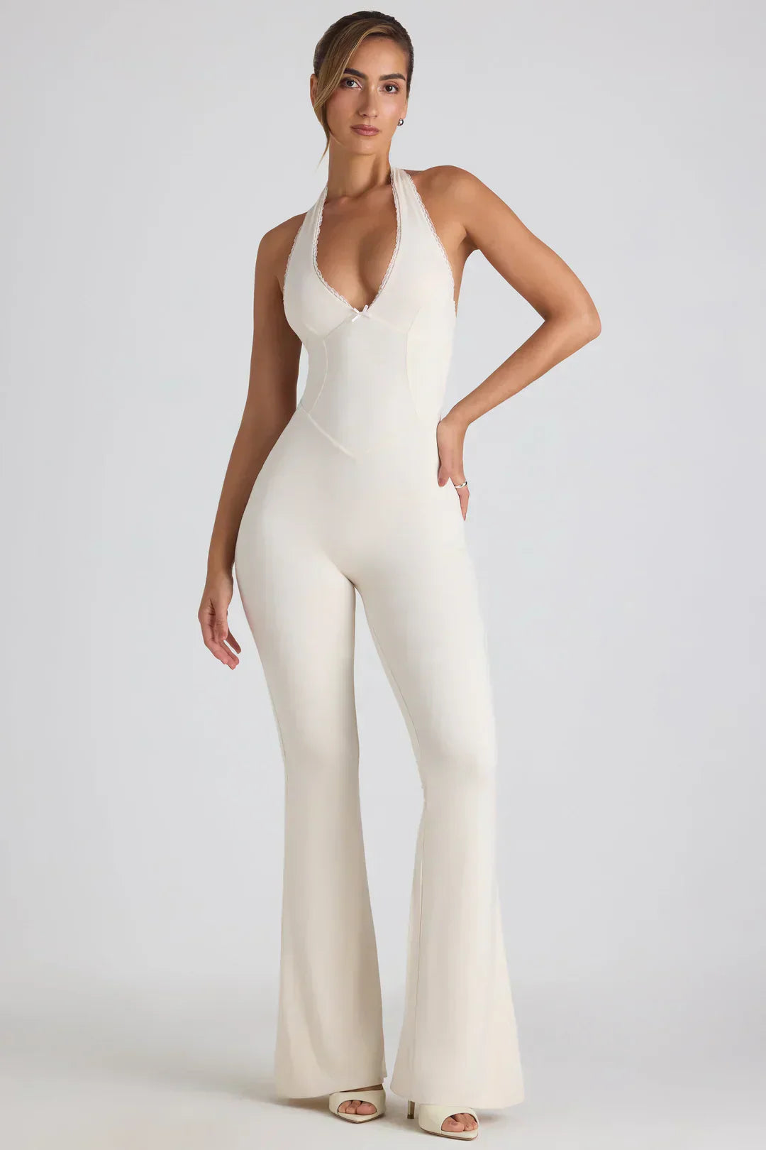 OMNIYA™ | Elegante Tuta