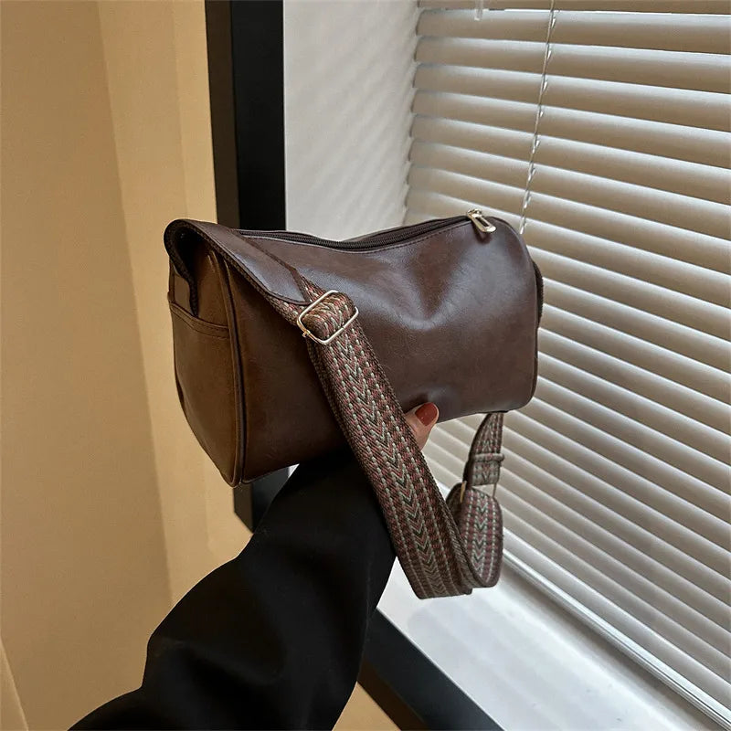 OMNIYA™ | Borsa a tracolla vintage con tracolla intrecciata regolabile
