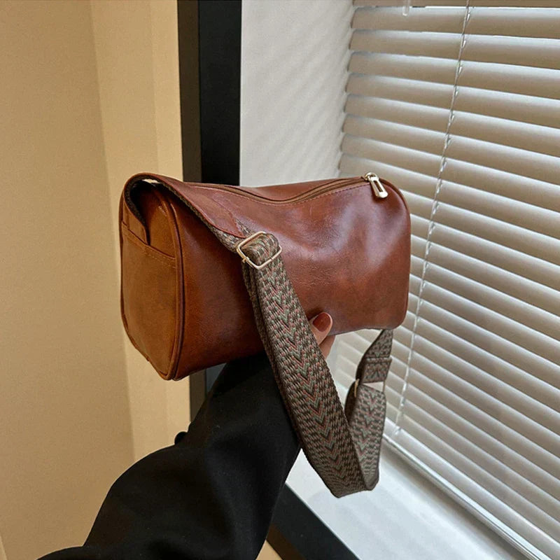 OMNIYA™ | Borsa a tracolla vintage con tracolla intrecciata regolabile