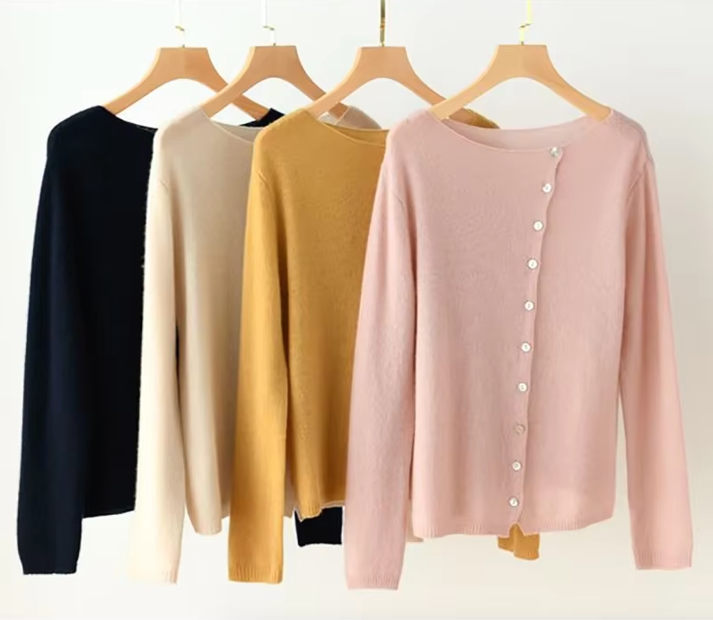 OMNIYA™ | Cardigan Douillet