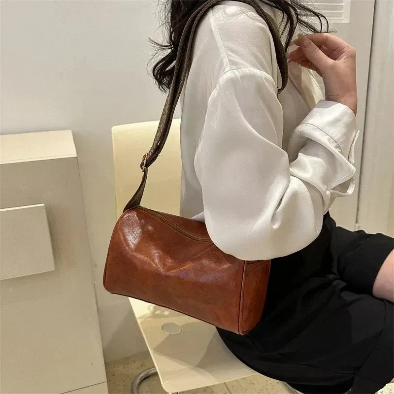 OMNIYA™ | Borsa a tracolla vintage con tracolla intrecciata regolabile