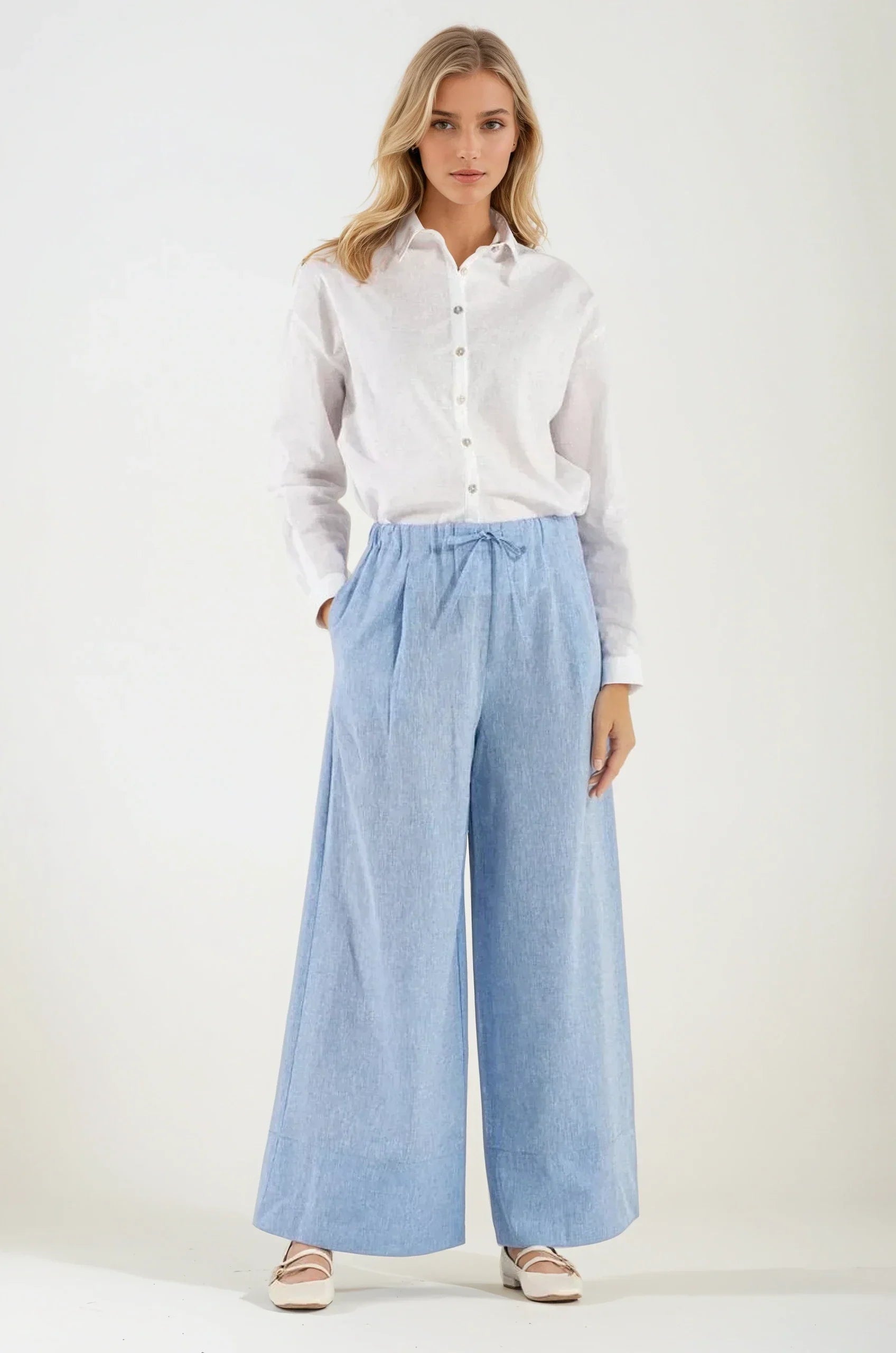 OMNIYA™ | Pantalone Celeste con Laccio in Vita